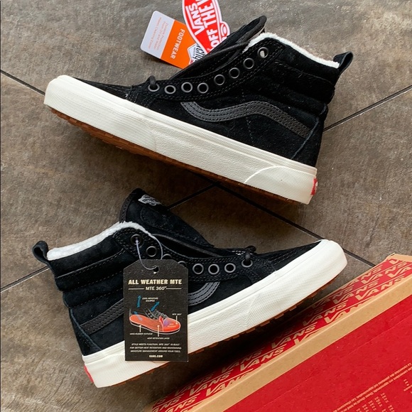 VANS SK8-Hi MTE Black/Black/Marshmallow WMNS - Picture 13 of 16